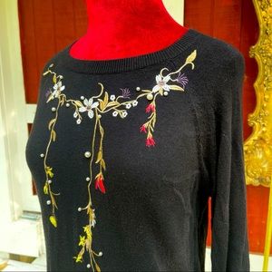 VTG Y2K Black Floral Embroidered Sweater with Pearl Details Granny Medium